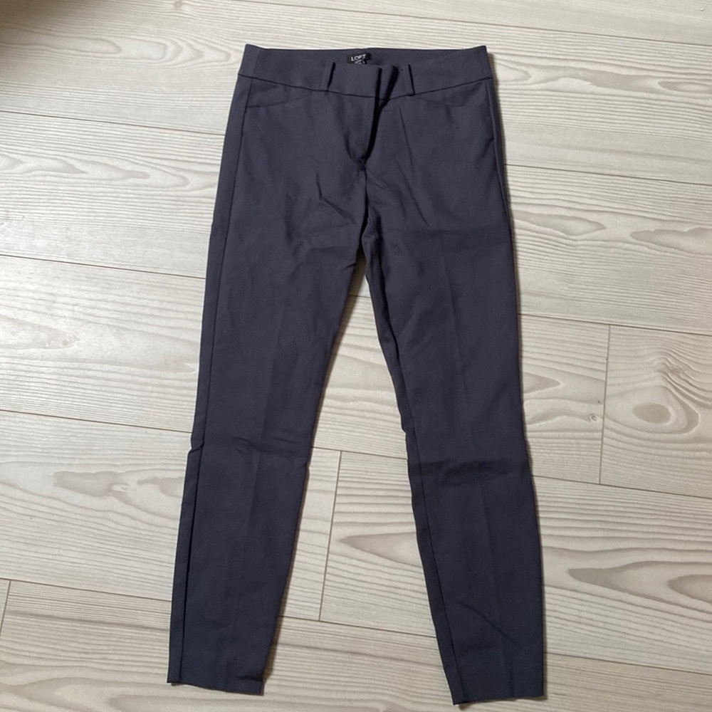 Loft Marissa size 4 navy pant